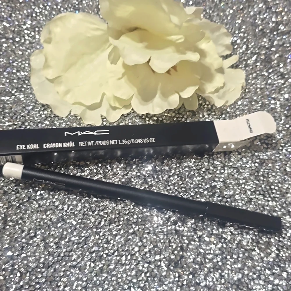 ❇️🧚‍♀️FASCINATING Mac Cosmetics Eye Kohl Eye Pencil NWT